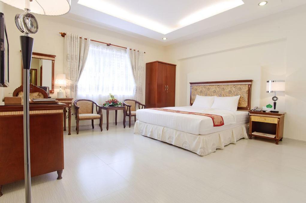 Anh Minh Hotel Хошимин Экстерьер фото